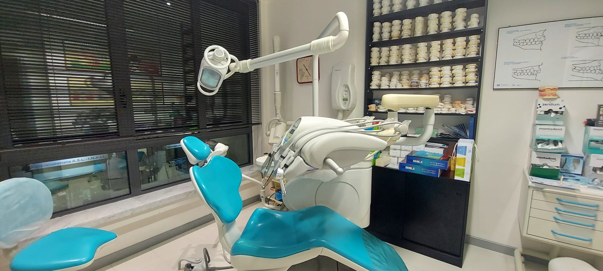 Riunito odontoiatrico